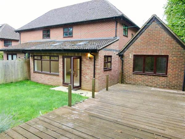 Three Bedroom Family Home with Parking