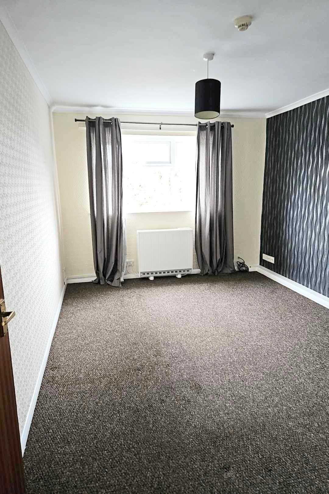 Broom Hill Court, Old Whittiungton - Picture 3