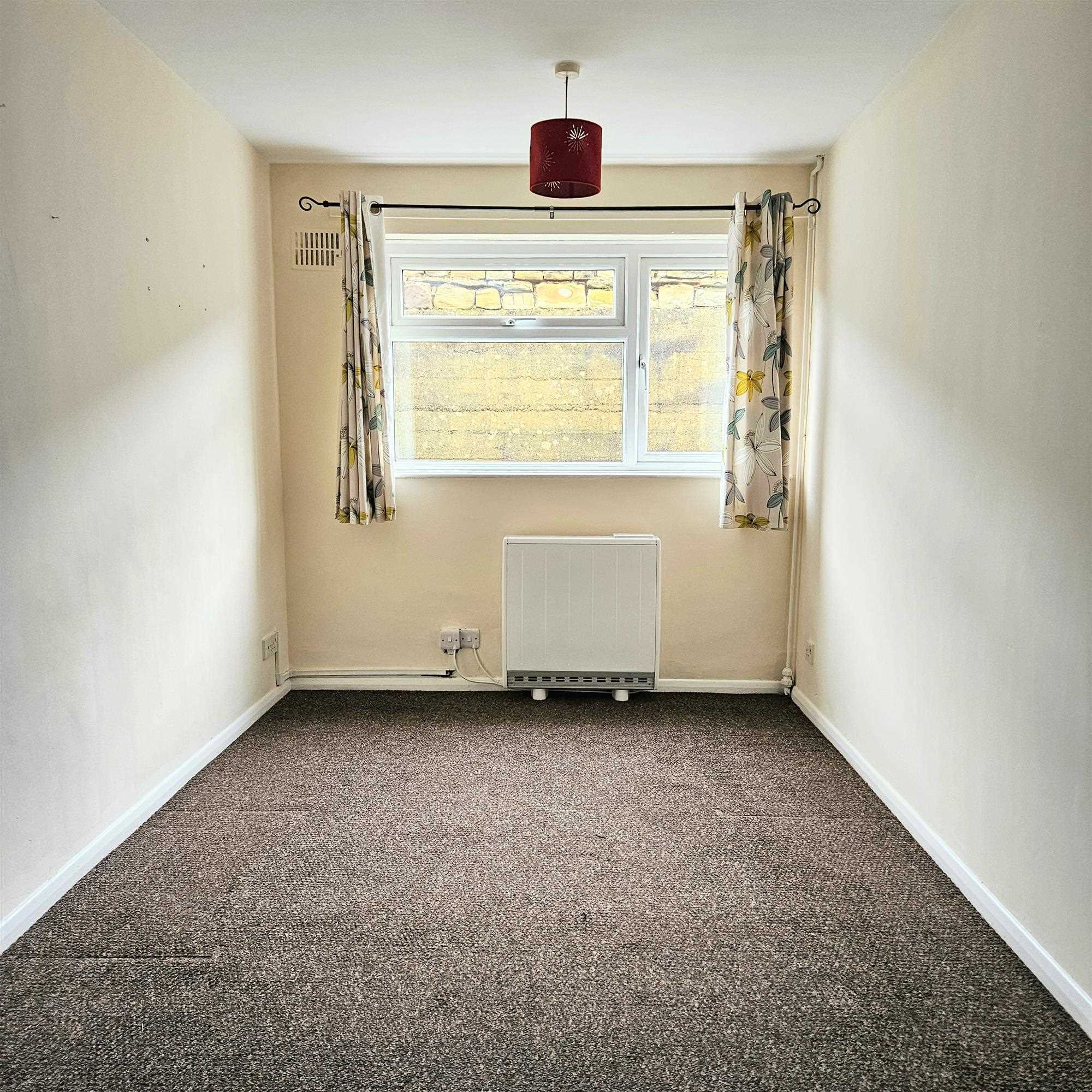 Broom Hill Court, Old Whittiungton - Picture 4