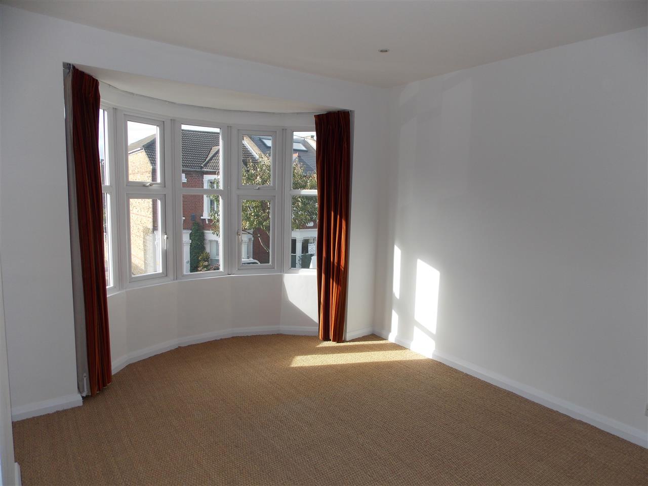 Roehampton Vale - Picture 2