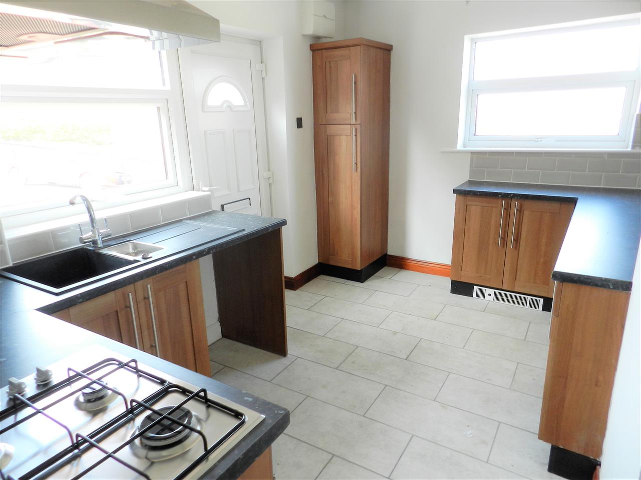 Thornham Crescent - Picture 2