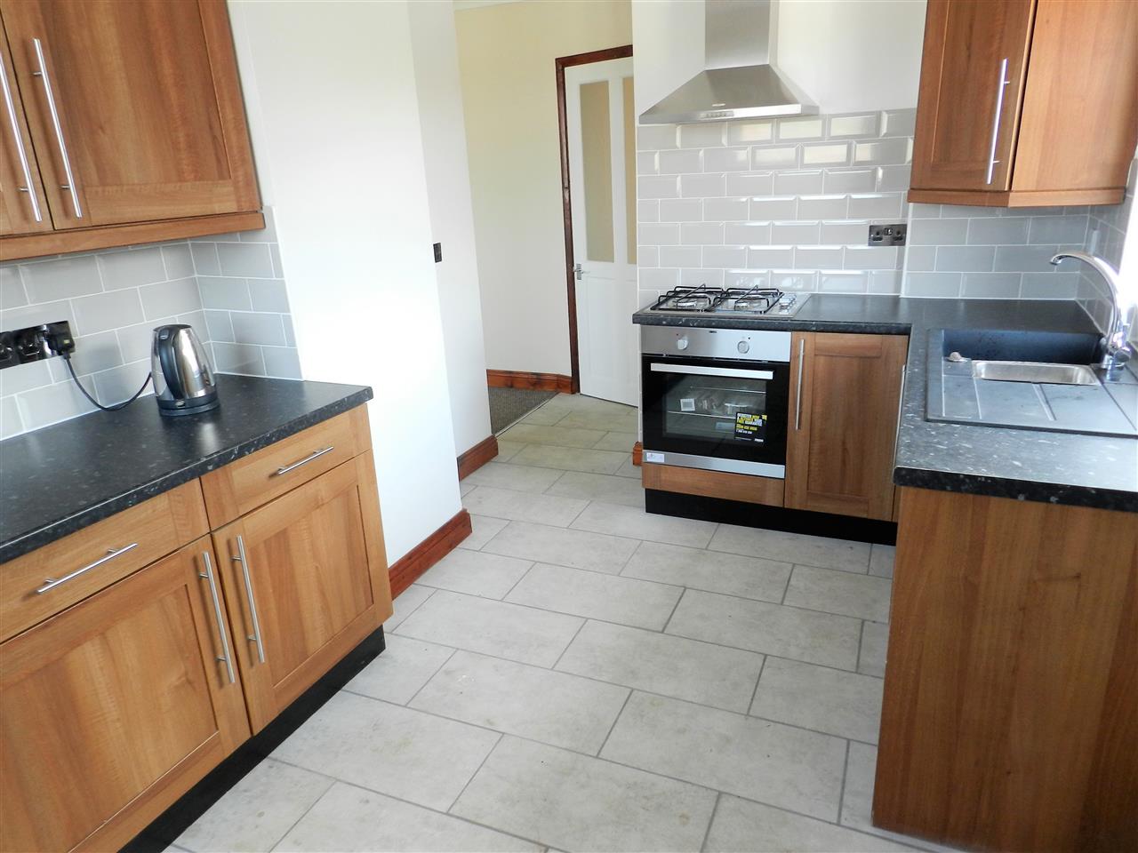 Thornham Crescent - Picture 3
