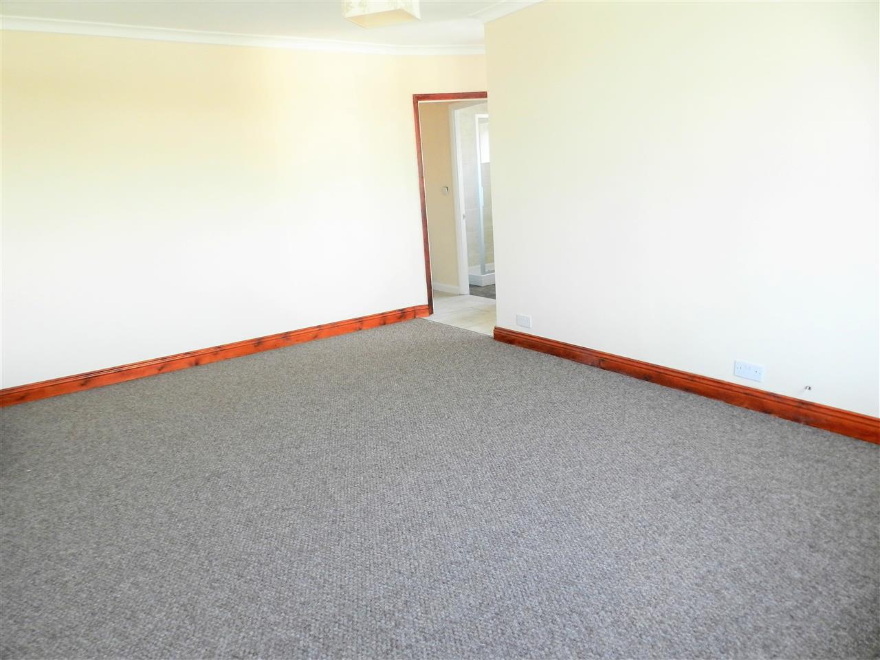 Thornham Crescent - Picture 5