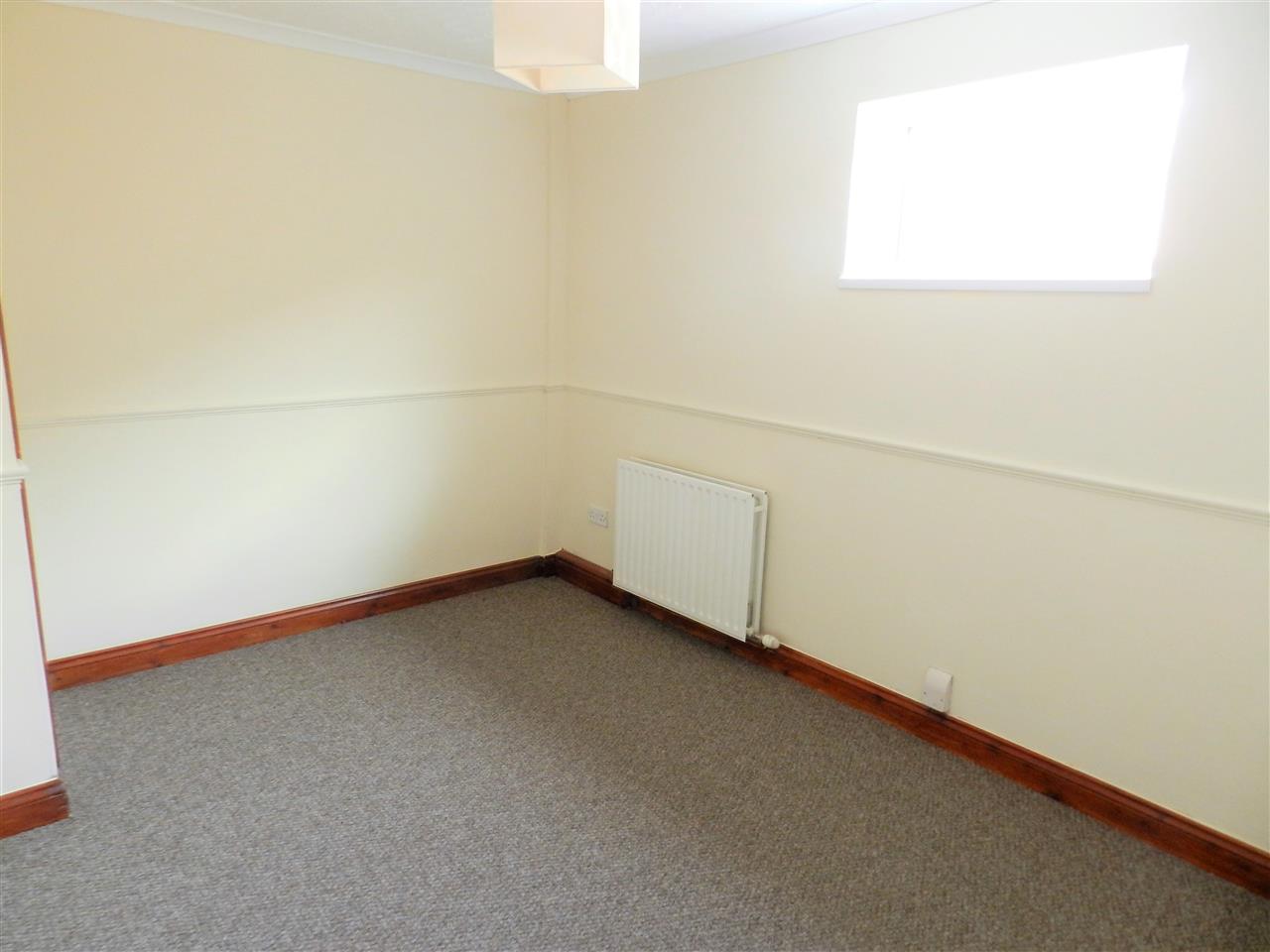 Thornham Crescent - Picture 9