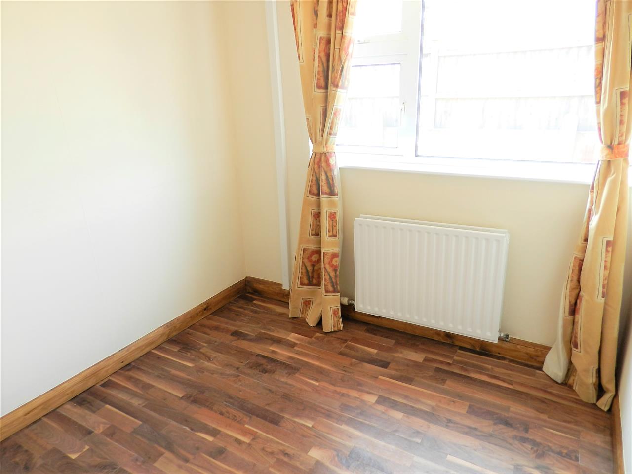 Thornham Crescent - Picture 10