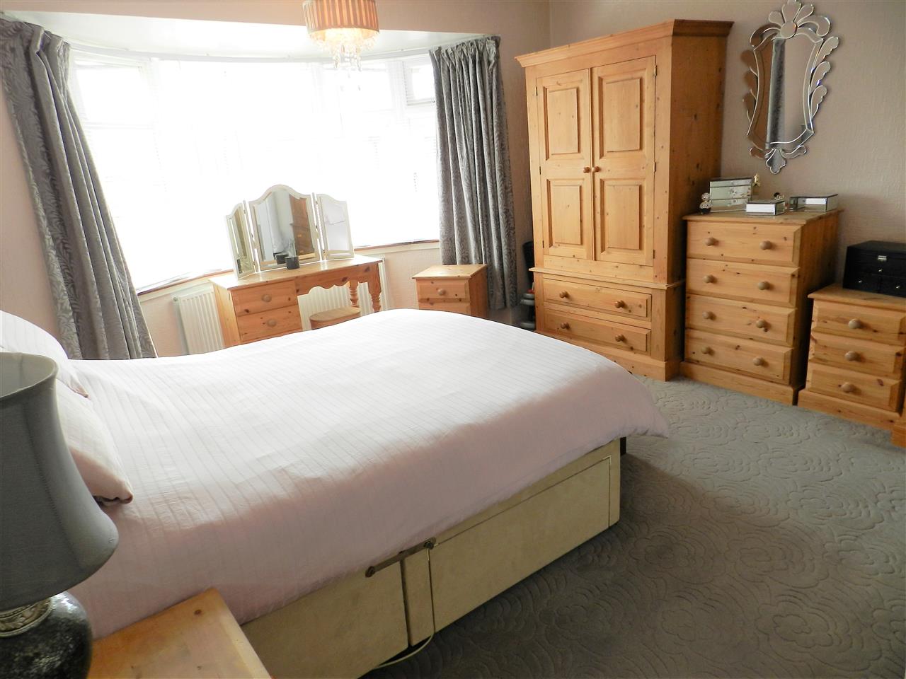 Cedar Avenue - Picture 12