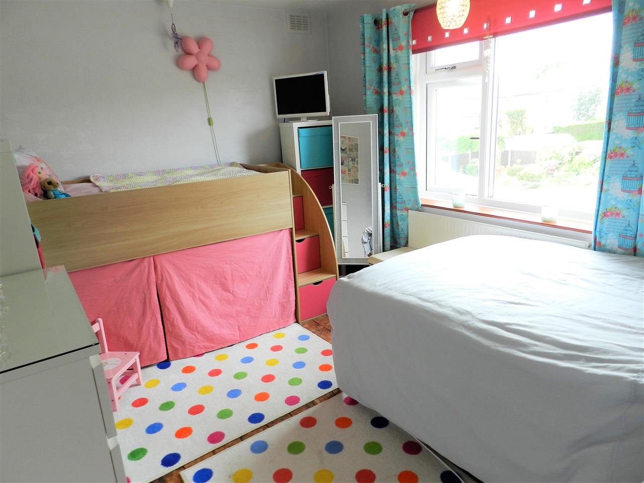 Cedar Avenue - Picture 13