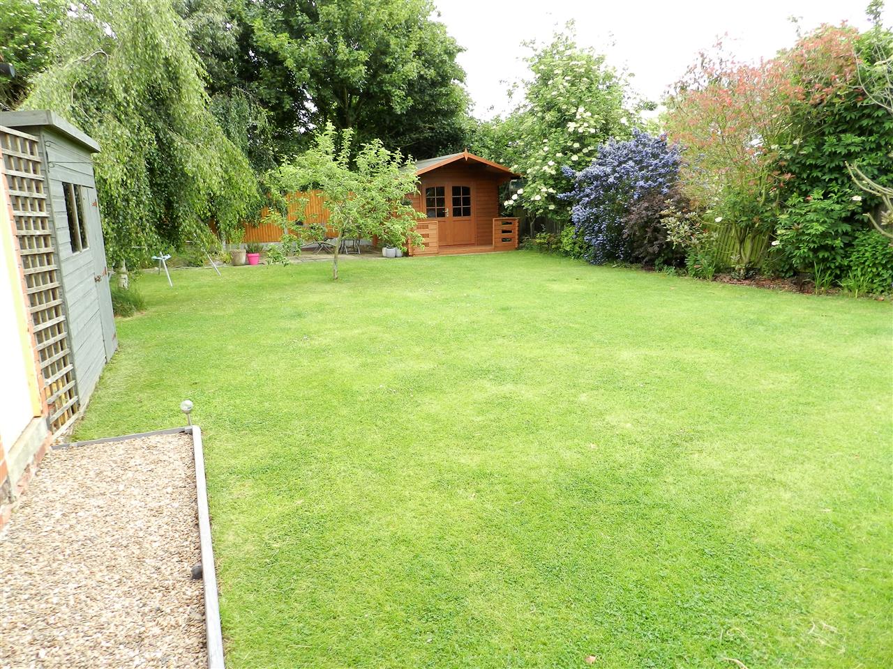 Gonalston Lane - Picture 21