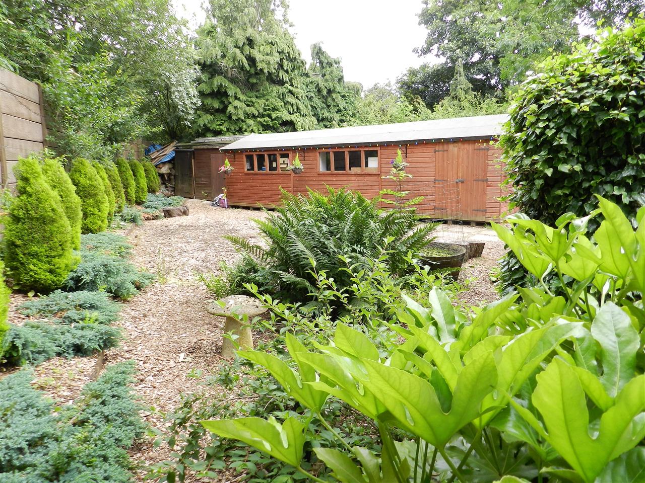 Station Road - Picture 31