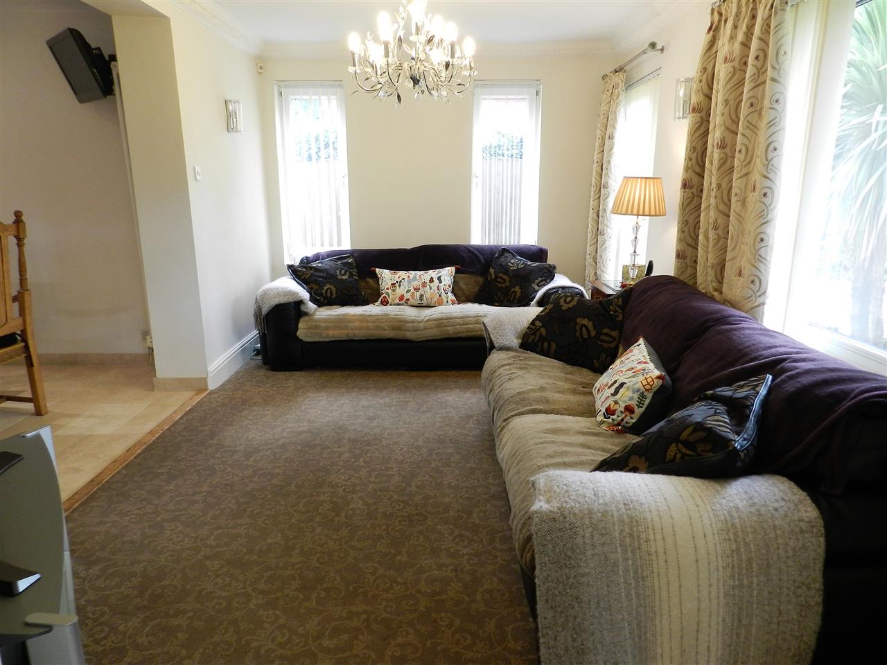 Station Road - Picture 10