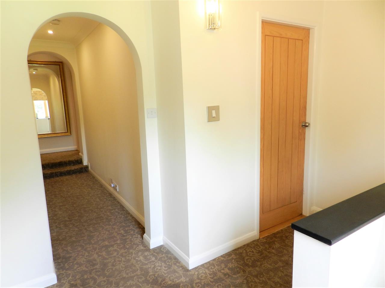 Station Road - Picture 16