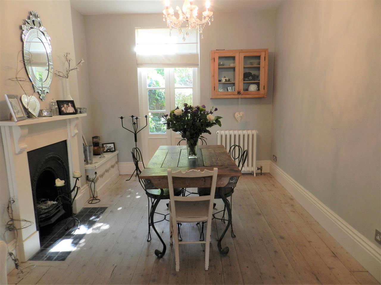 Waldeck Road - Picture 6
