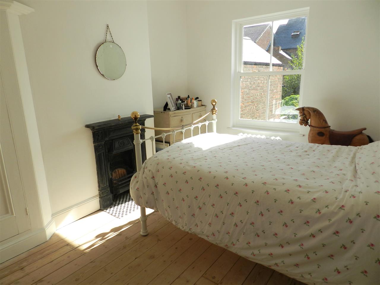 Waldeck Road - Picture 16