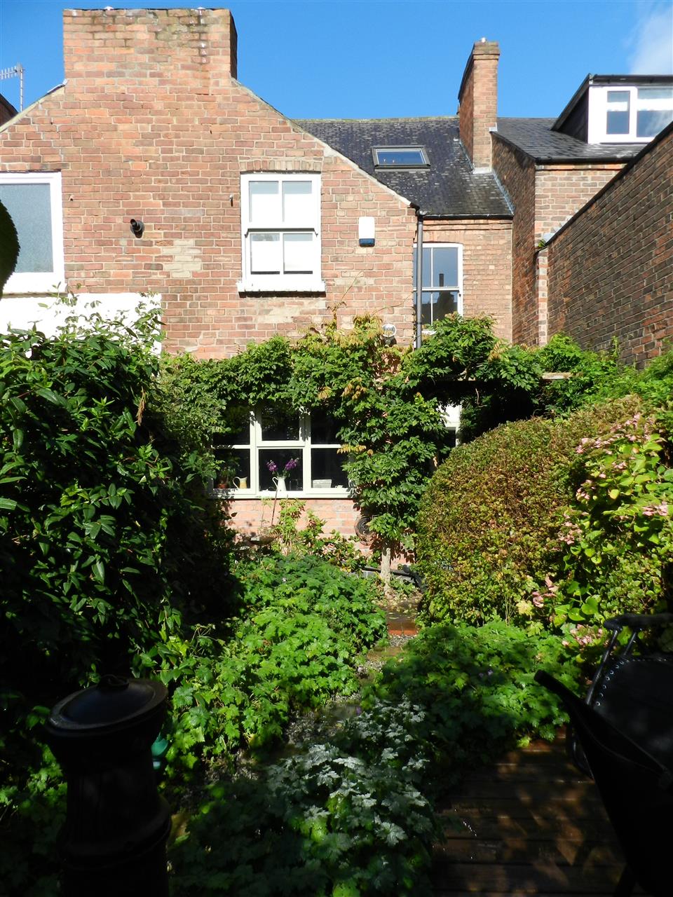 Waldeck Road - Picture 21