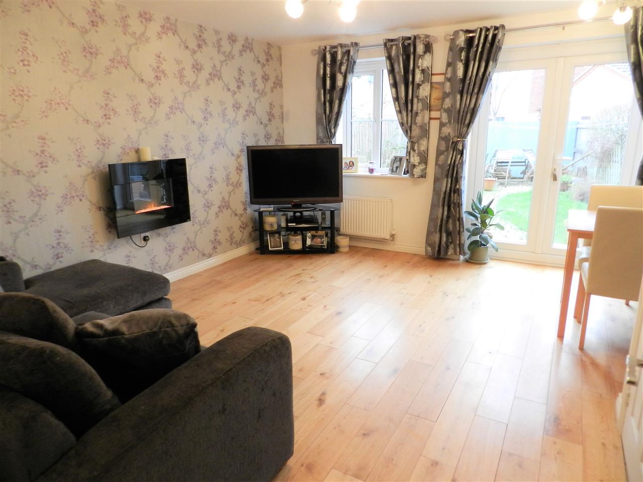 Braunton Crescent - Picture 5