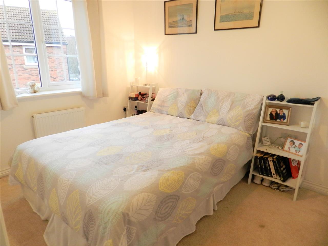 Braunton Crescent - Picture 11