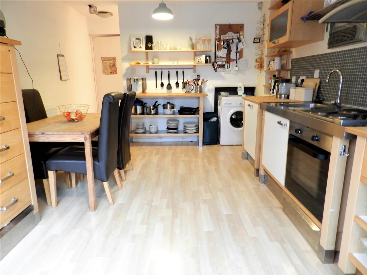Hamilton Road - Picture 5