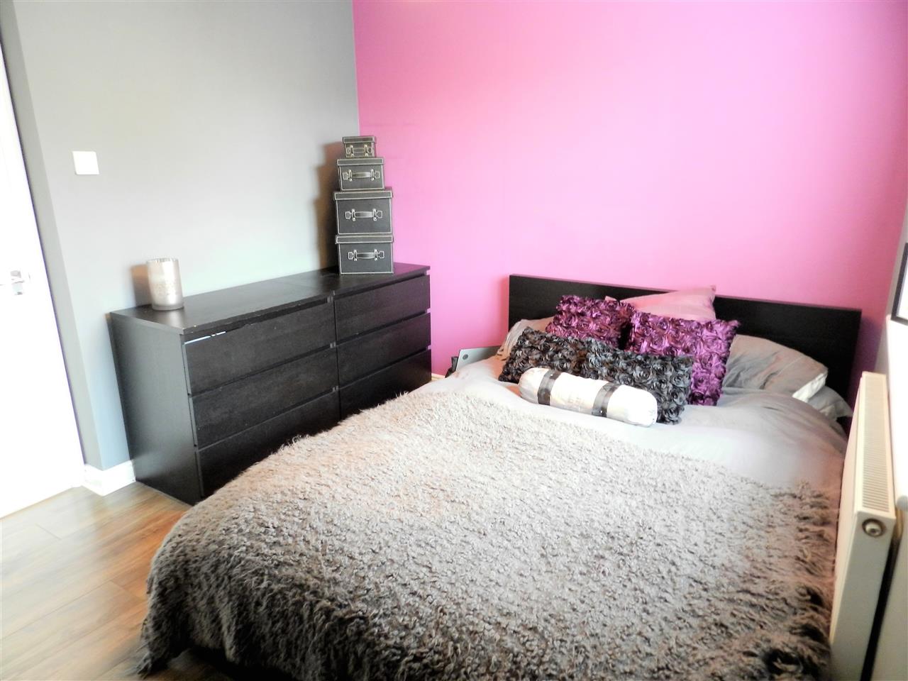 Overmoor View - Picture 9