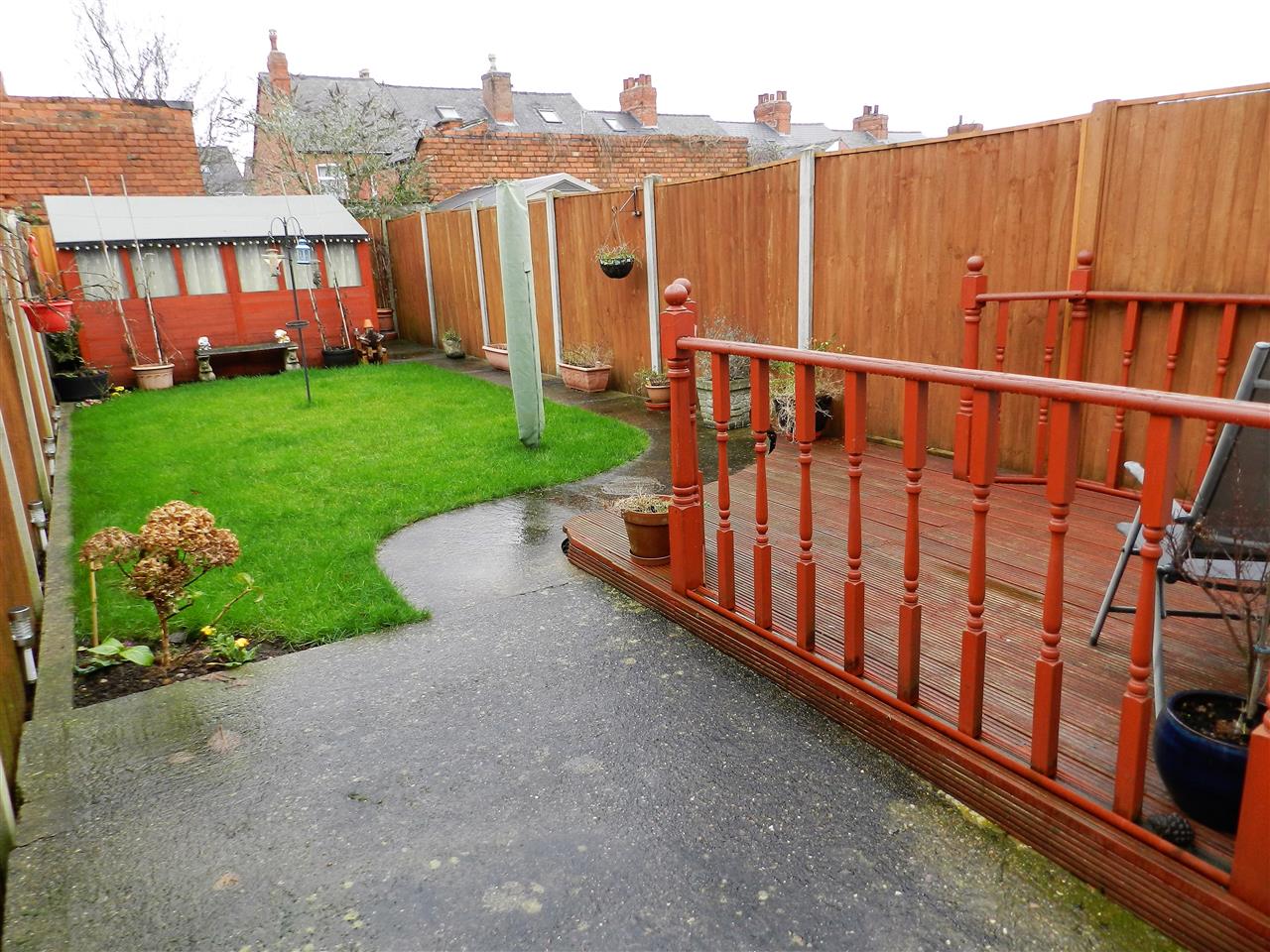 Ladycroft Avenue - Picture 18