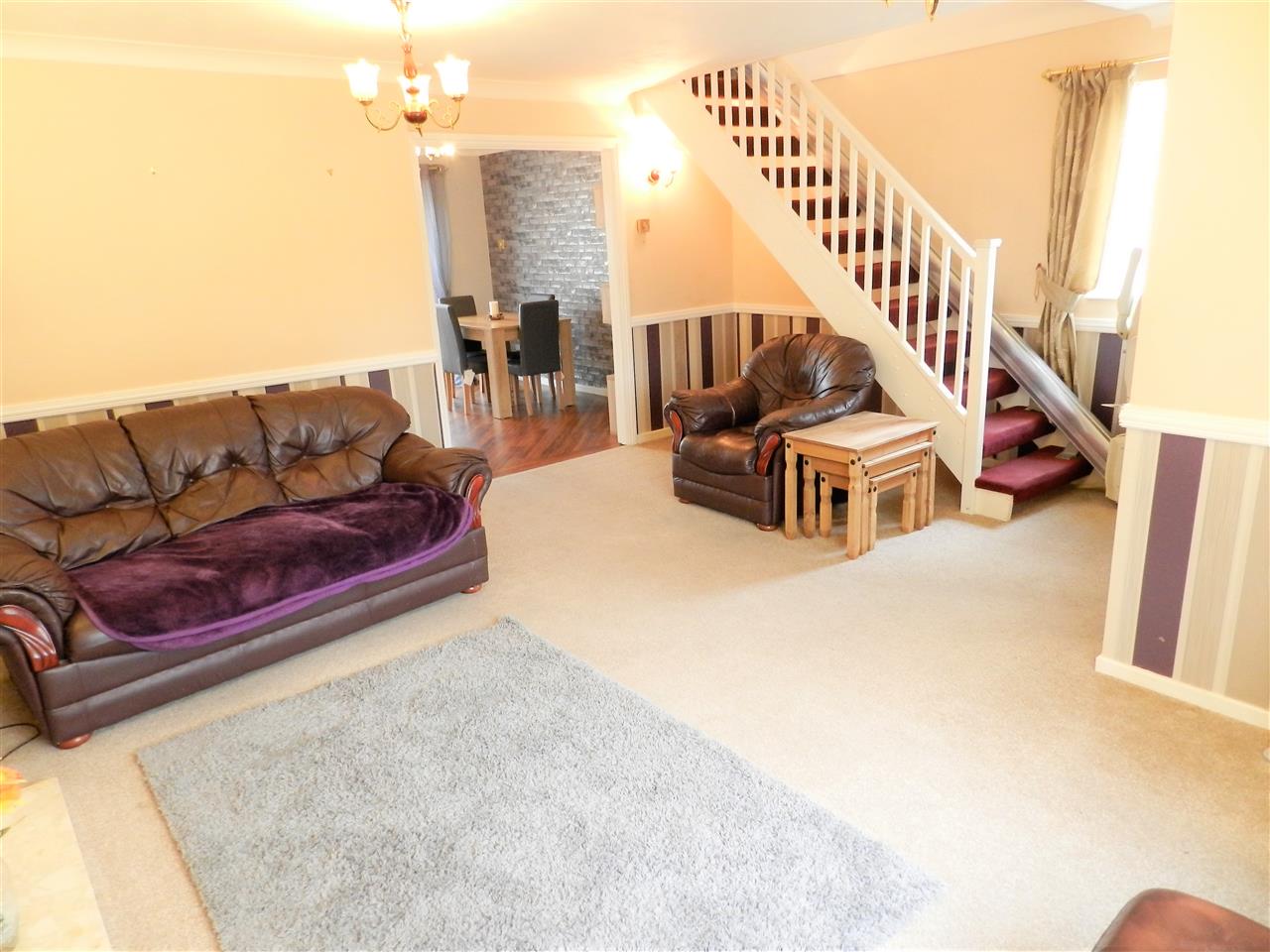Hollinwell Close - Picture 3