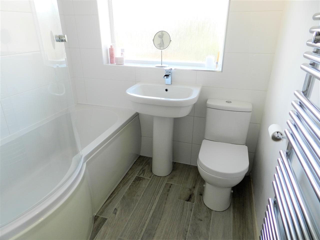 Mickledale Close - Picture 12