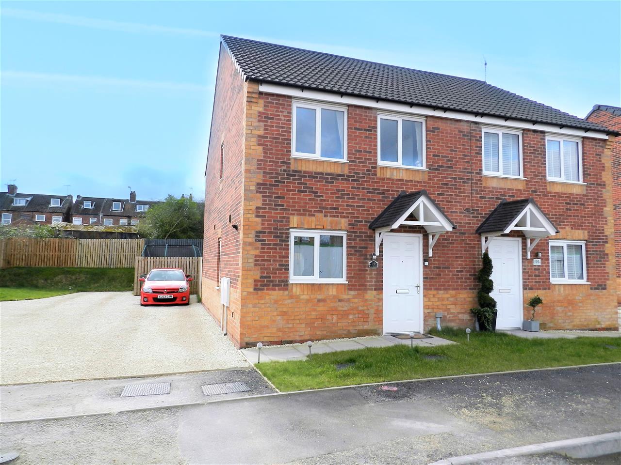 Primrose Way - Picture 1