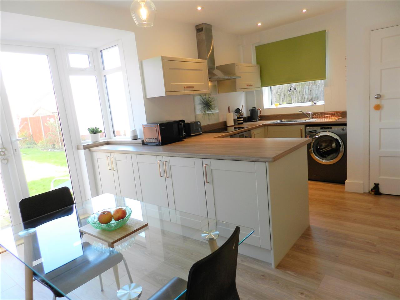 Mayfair Avenue - Picture 3