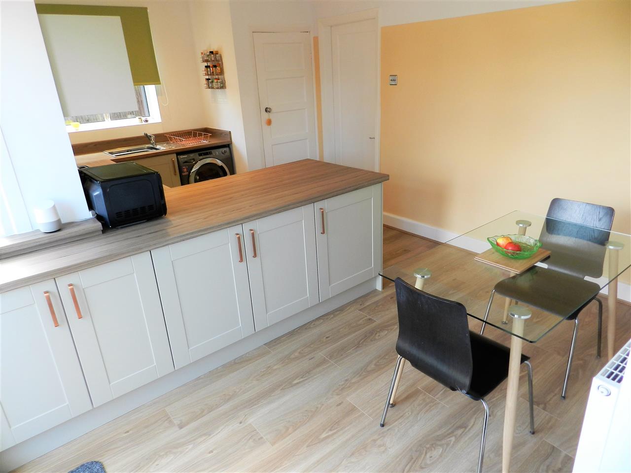 Mayfair Avenue - Picture 7