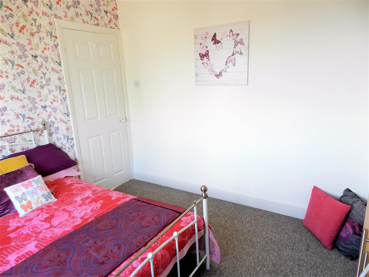 Mayfair Avenue - Picture 12