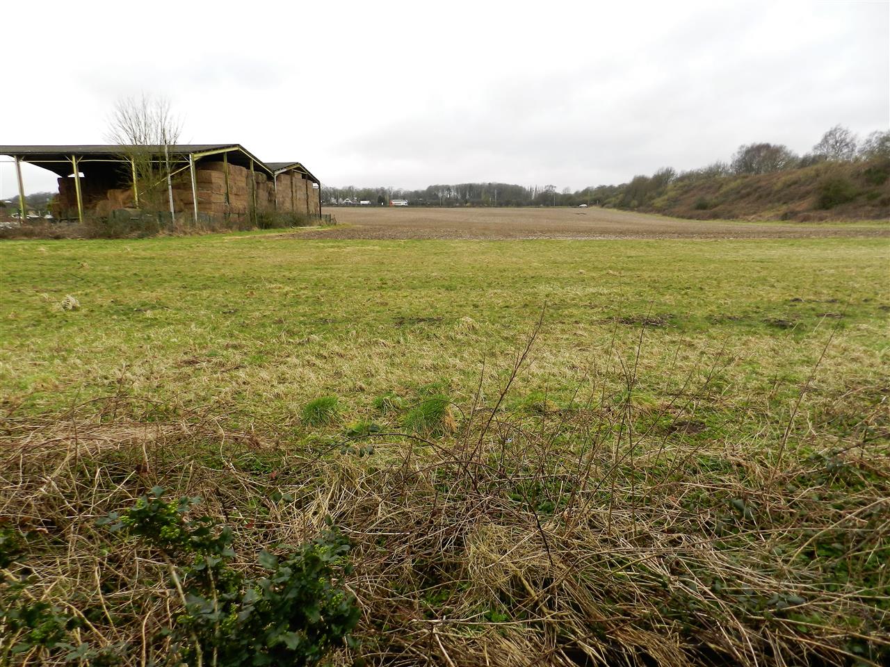 Mickledale Close - Picture 2