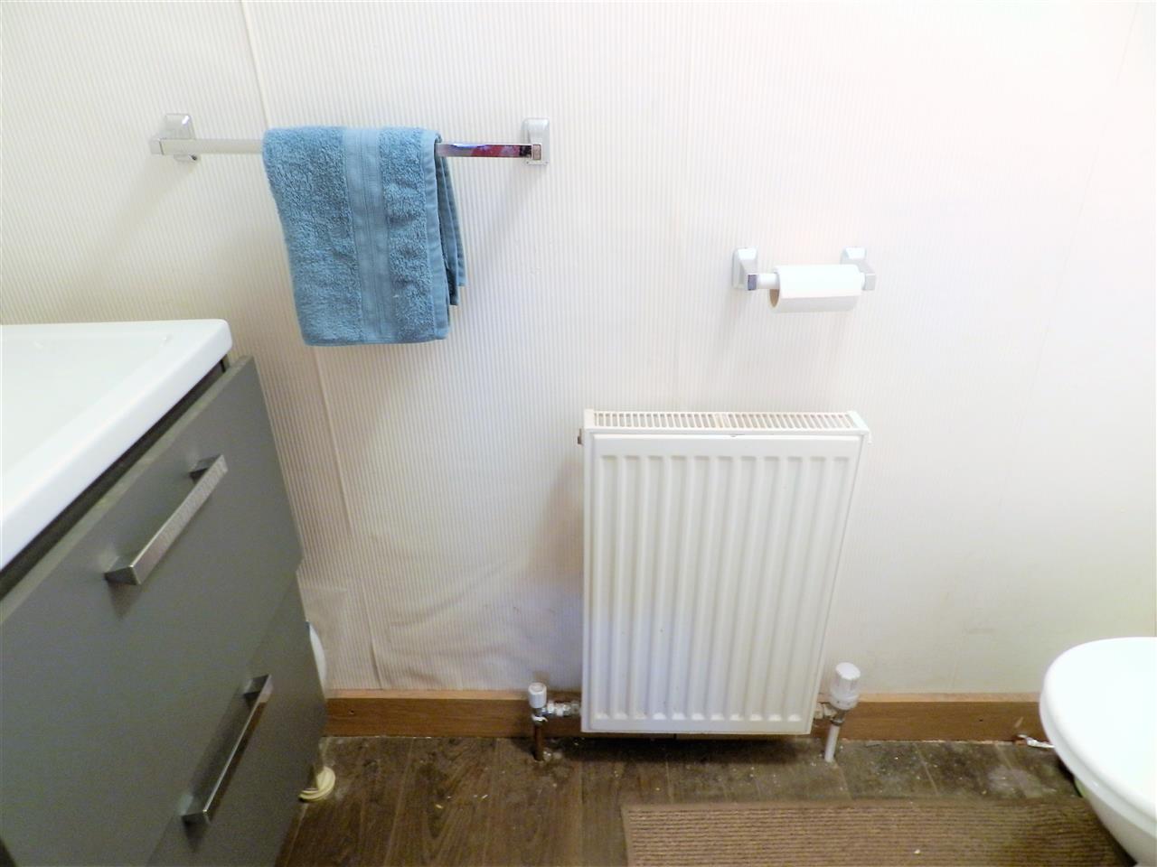 Mickledale Close - Picture 10