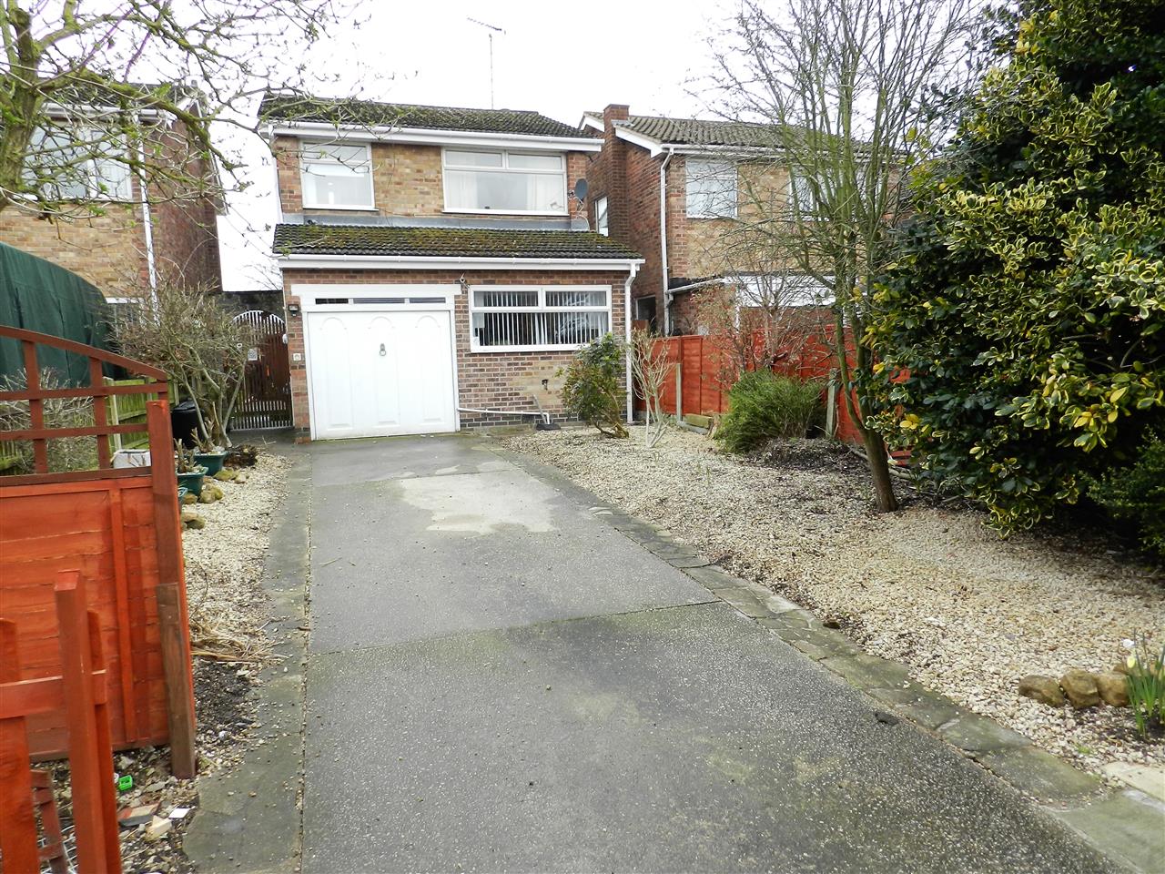 Mickledale Close - Picture 17
