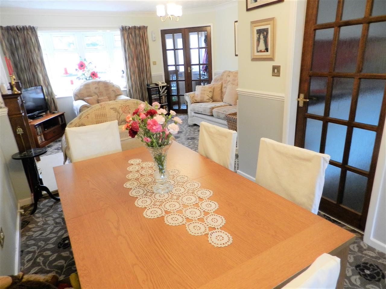 Mickledale Close - Picture 4