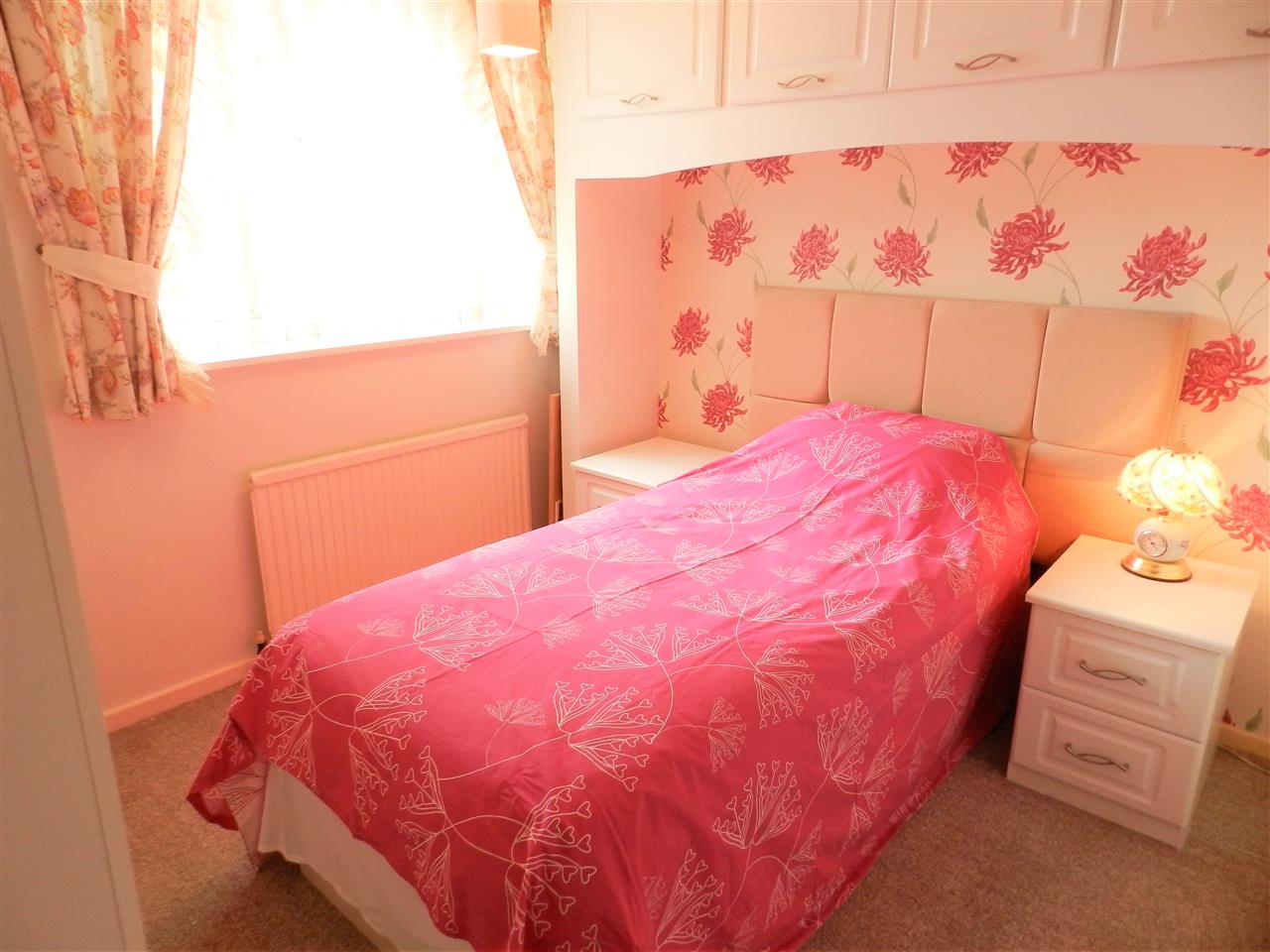 Mickledale Close - Picture 18