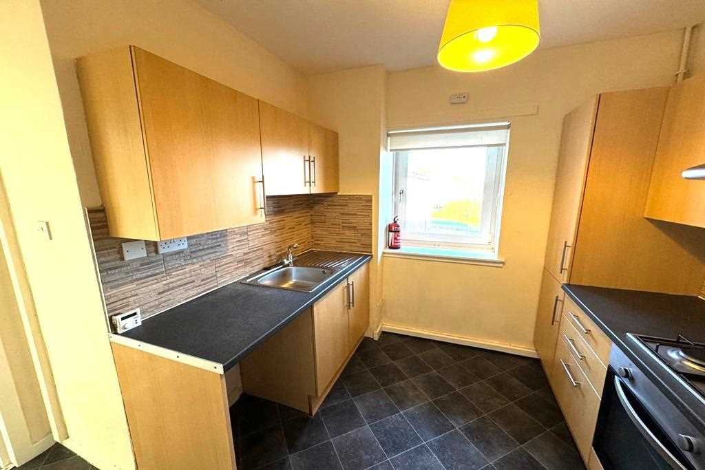 Pendeen Crescent - Picture 5