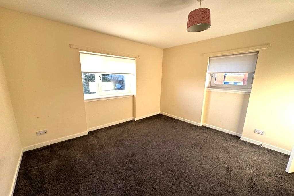 Pendeen Crescent - Picture 7