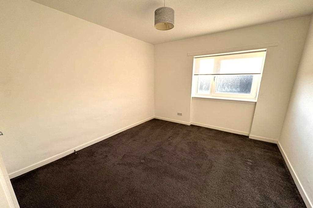 Pendeen Crescent - Picture 8