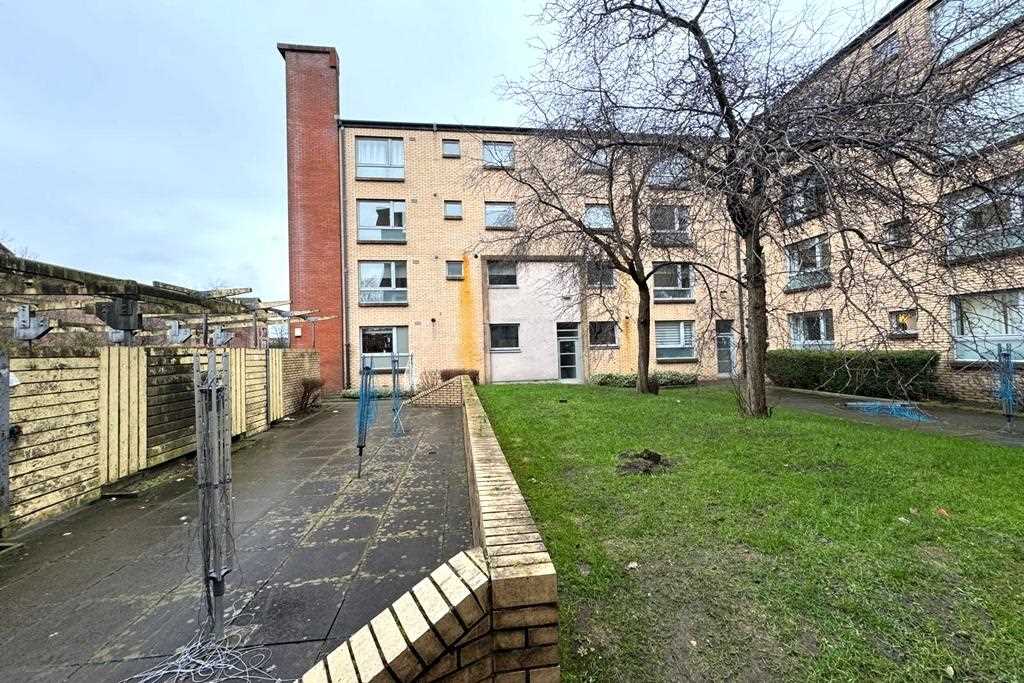 Tollcross Park View - Picture 14